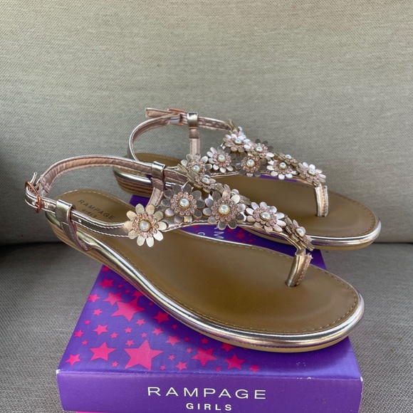 NEW Rampage Girls Sandals Brianna Rose Gold Sz 5 M (sizes 2 & 4 also Available) - Picture 9 of 12